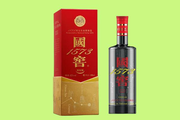 洛阳嵩县回收国窖1573.jpg
